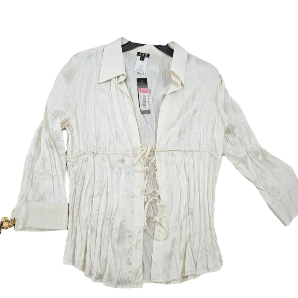 Satin blouse with golden accents,  NWT, sz L